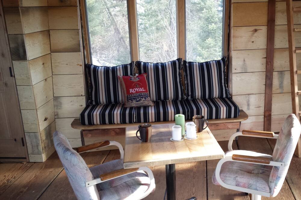 Photo of Livingroom in Rathdrum