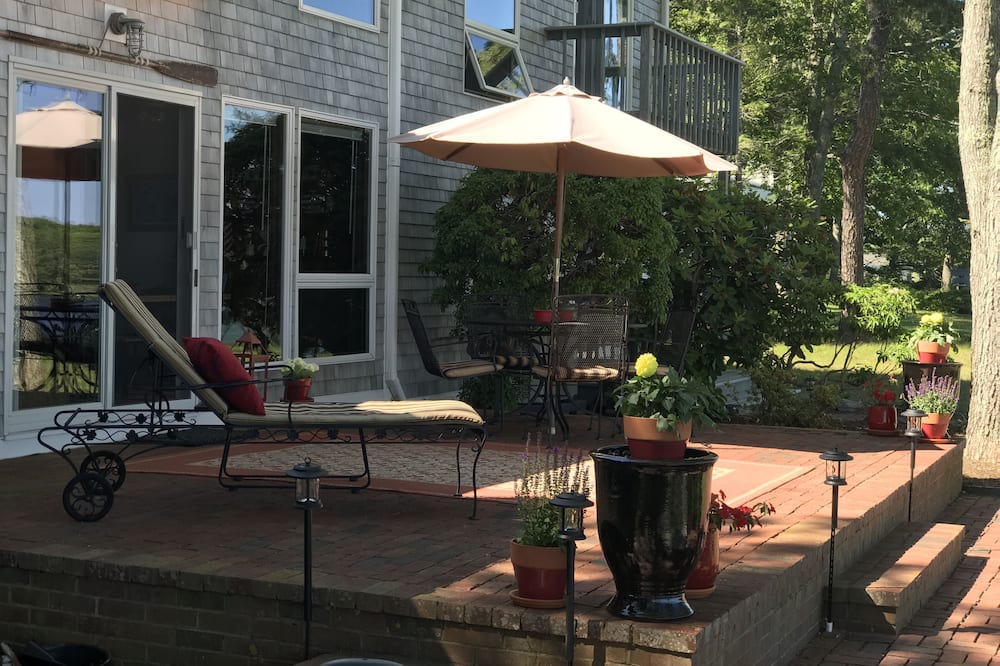 Photo of Patio Balcony in Mashpee Neck