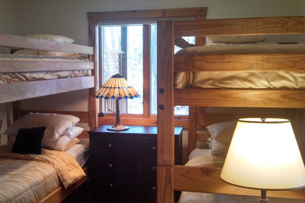 Photo of Bedroom in Pocono Pines
