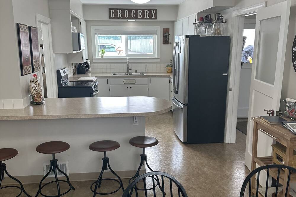Photo of Bedroom in Kellogg
