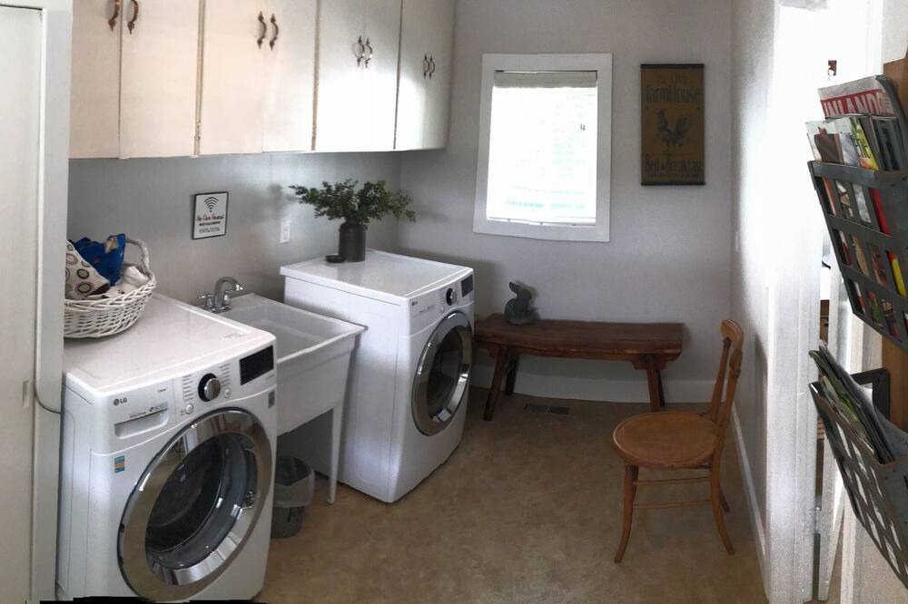 Photo of Bedroom in Kellogg