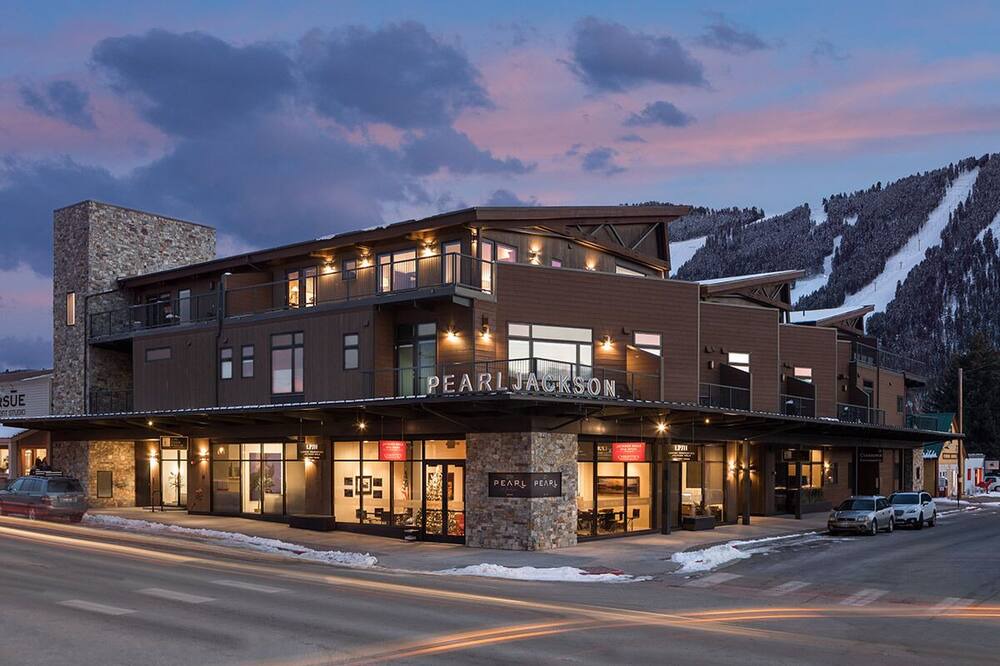 Photo of Outdoor in Jackson