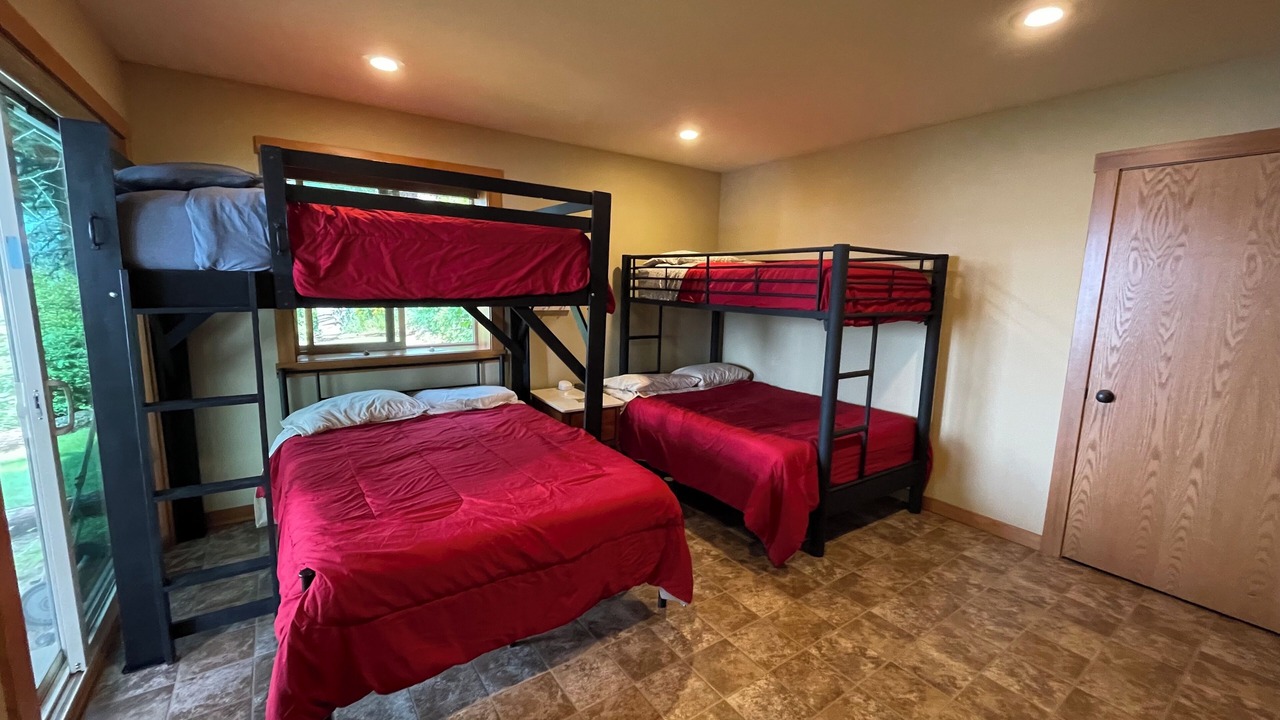 Photo of Bedroom in Coolin