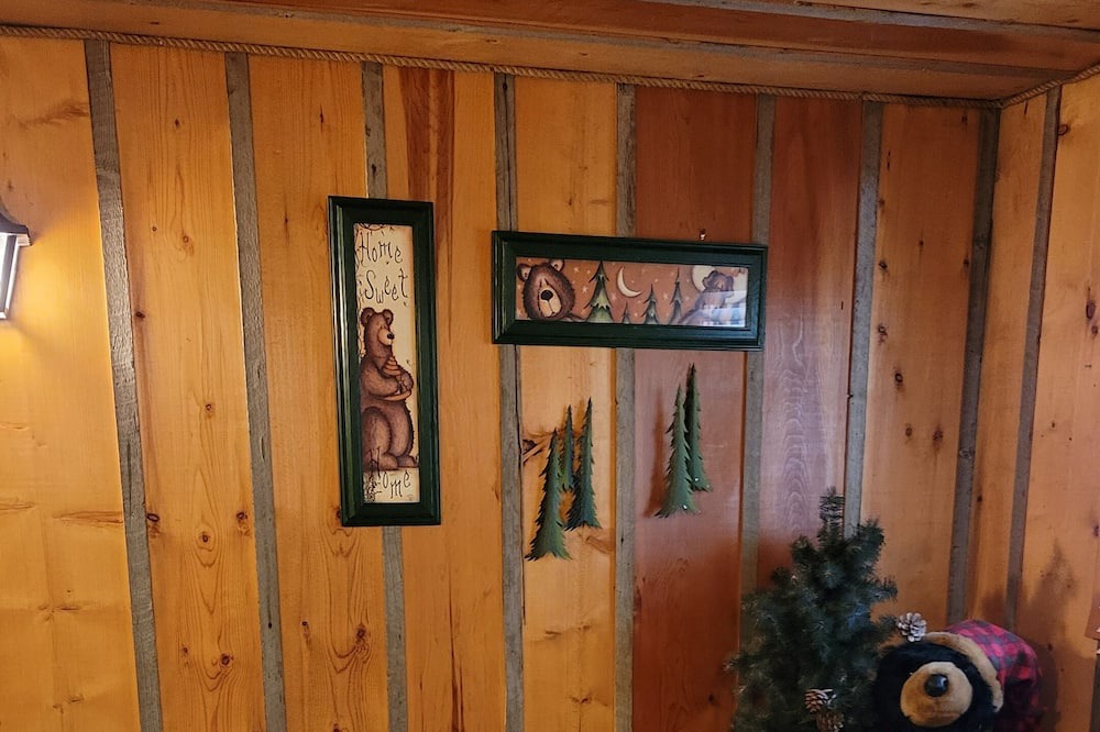 Photo of Bedroom in Island Park