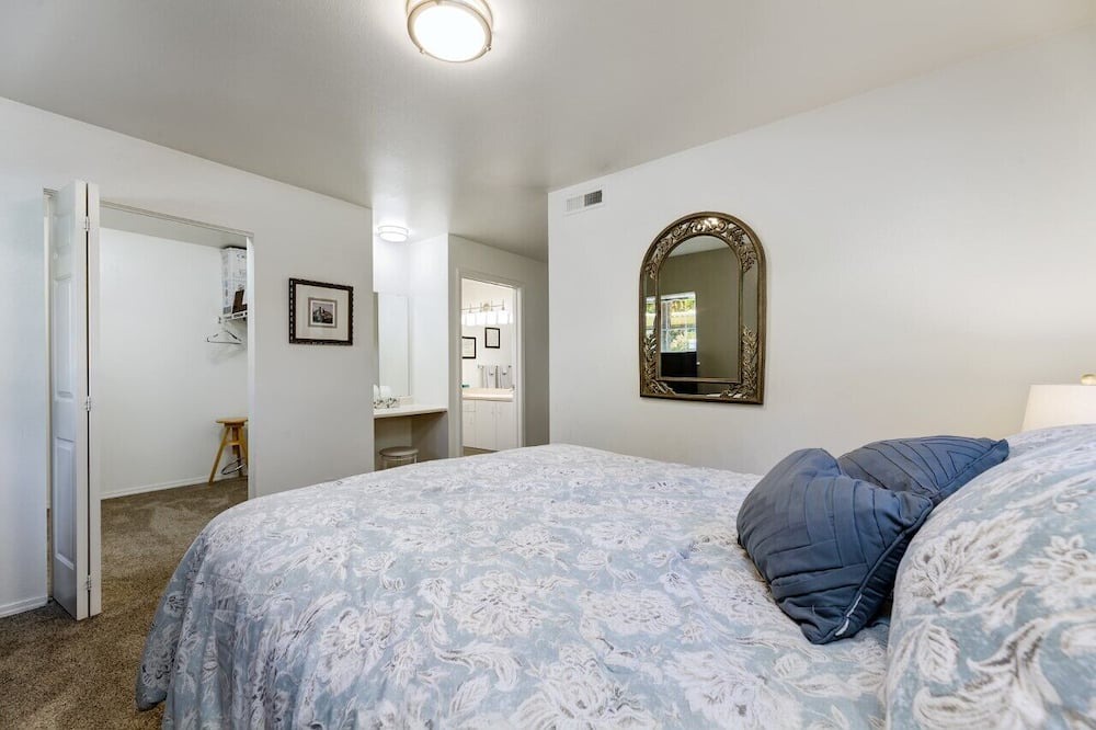 Photo of Bedroom in Franklin - Randolph
