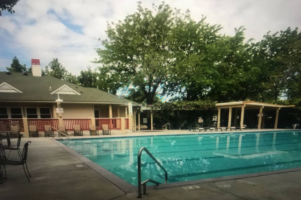 Photo of Outdoor in Franklin - Randolph
