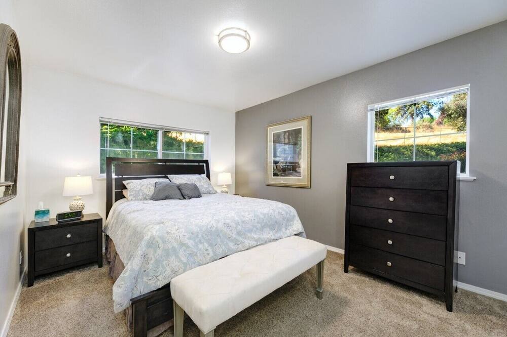Photo of Bedroom in Franklin - Randolph
