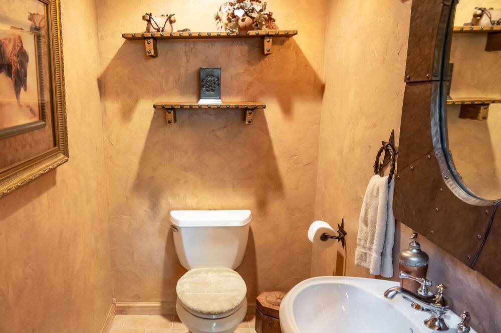 Photo of Bedroom in Teton Pines