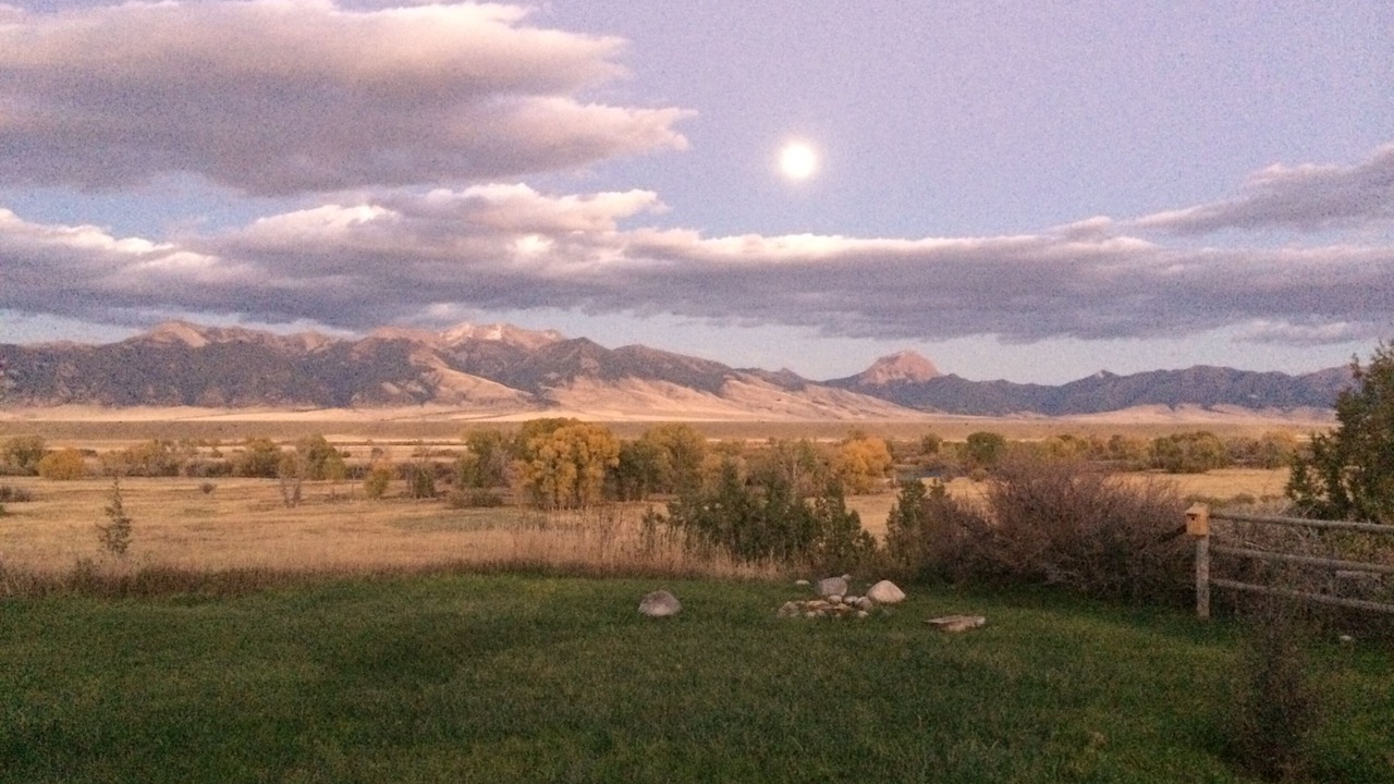 Photo of Outdoor in Shining Mountains