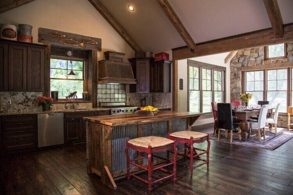 Photo of Kitchen in Cascade