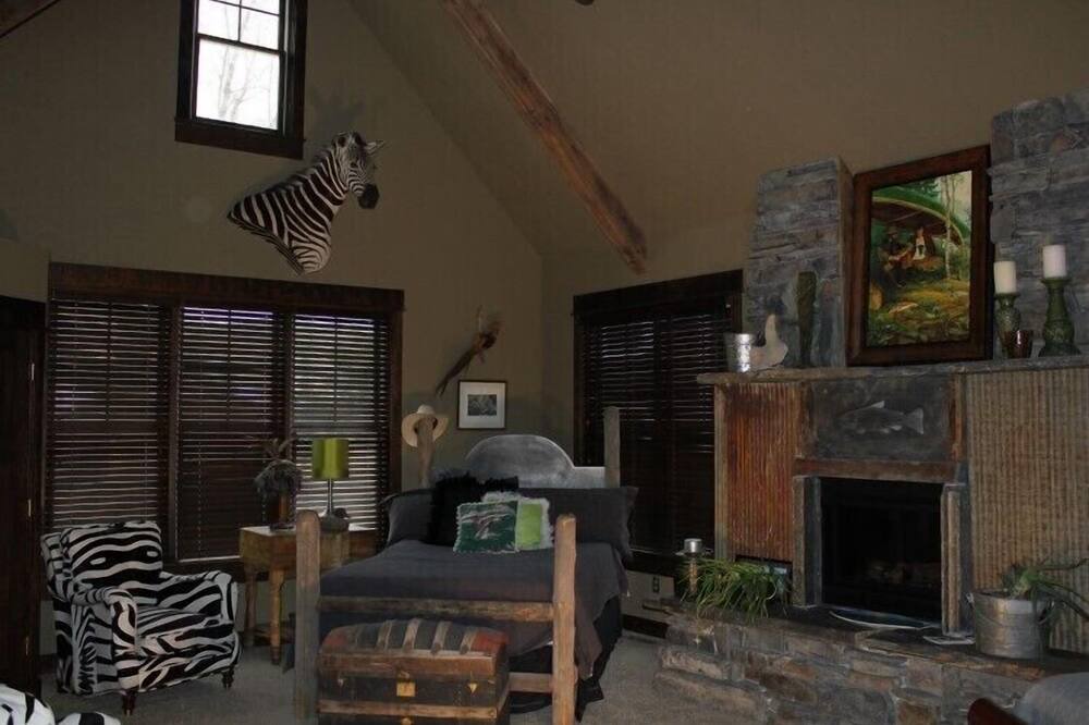 Photo of Bedroom in Cascade