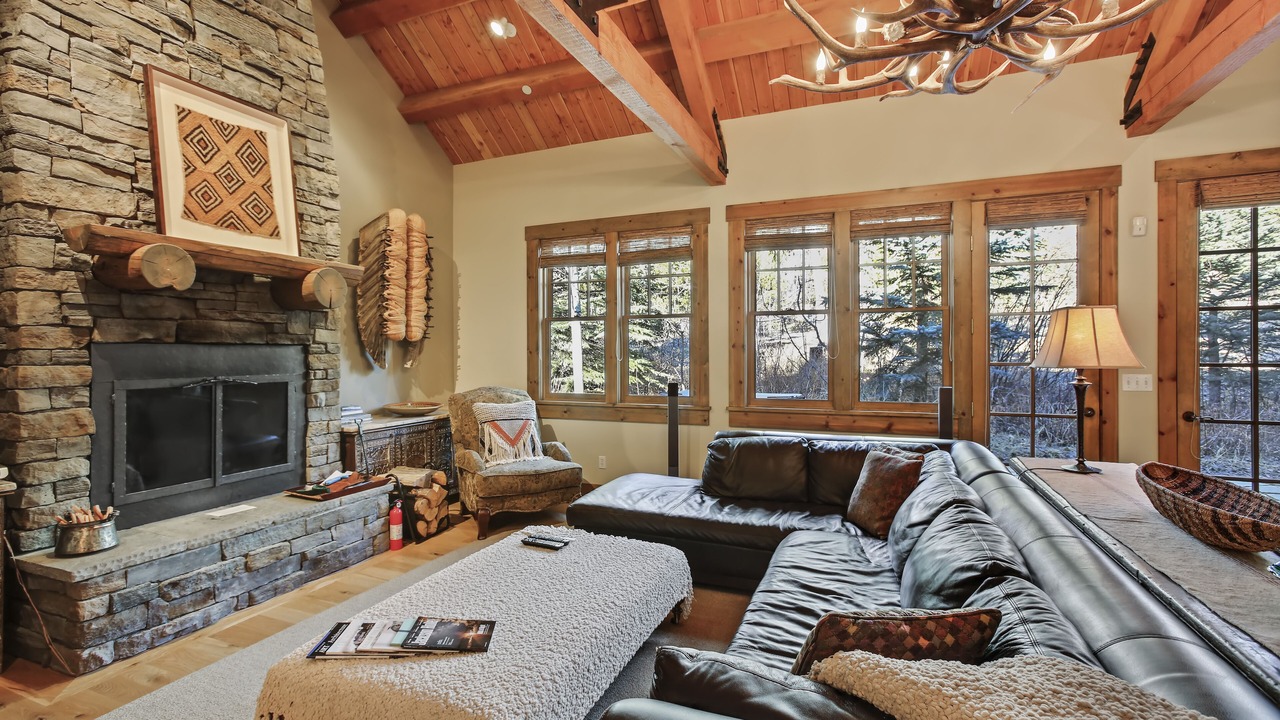 Photo of Livingroom in Granite Ridge