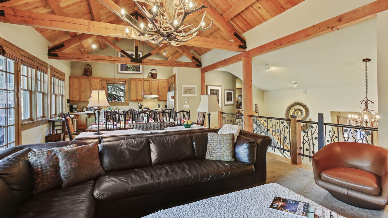 Photo of Livingroom in Granite Ridge