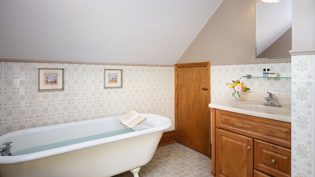 Photo of Bathroom in Gettysburg