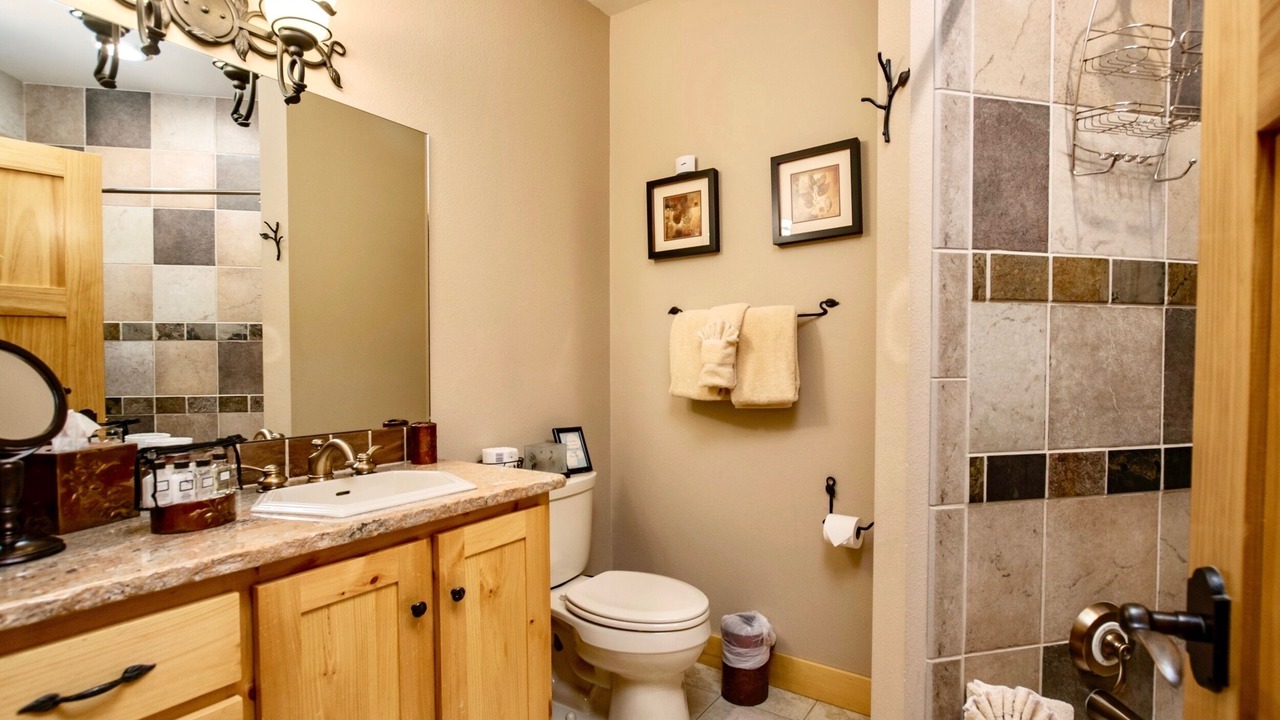 Photo of Bathroom in Windcliff Estates