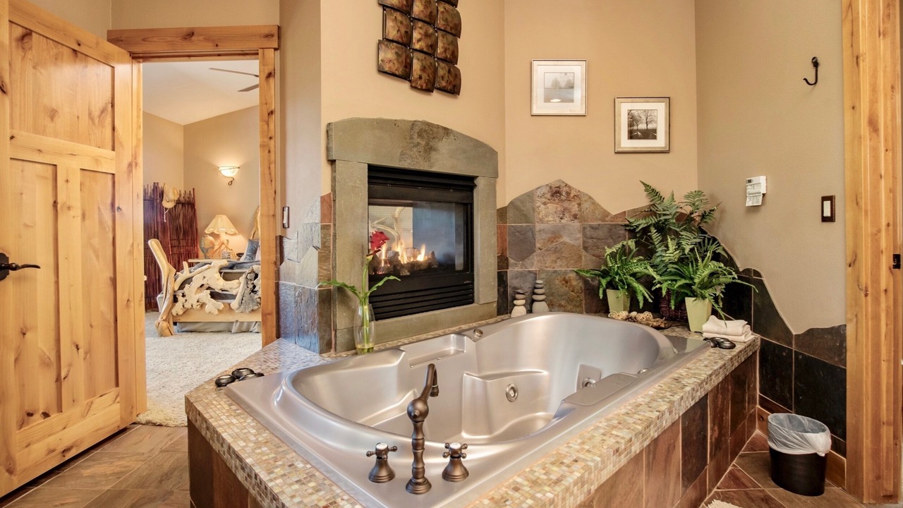 Photo of Bathroom in Windcliff Estates
