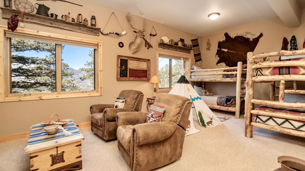 Photo of Others in Windcliff Estates