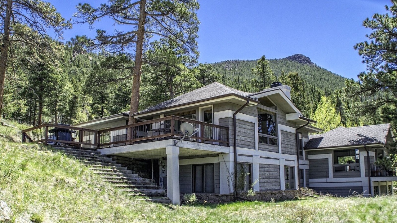 Photo of Outdoor in Windcliff Estates