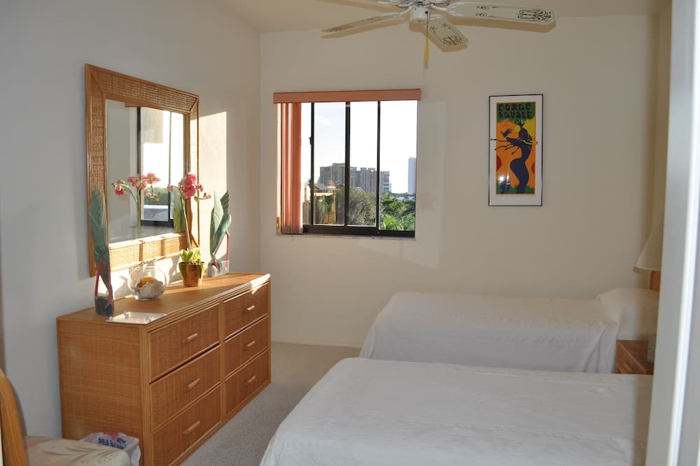 Photo of Bedroom in Pelican Bay