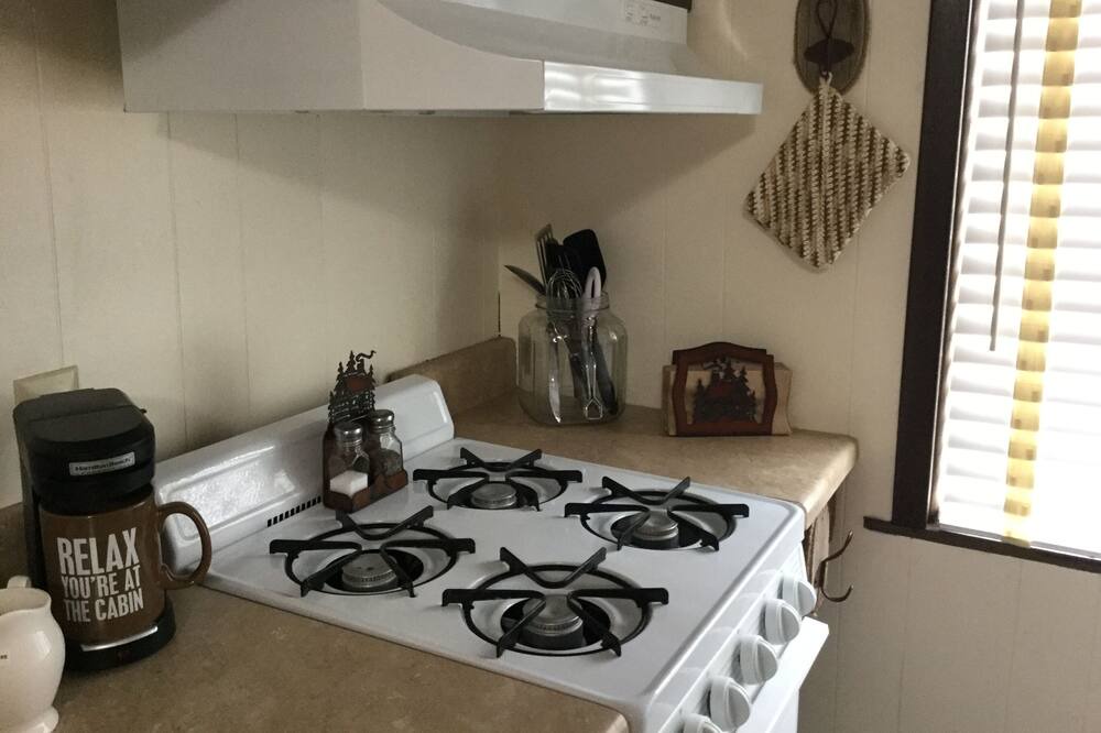 Photo of Kitchen in Gallatin Gateway
