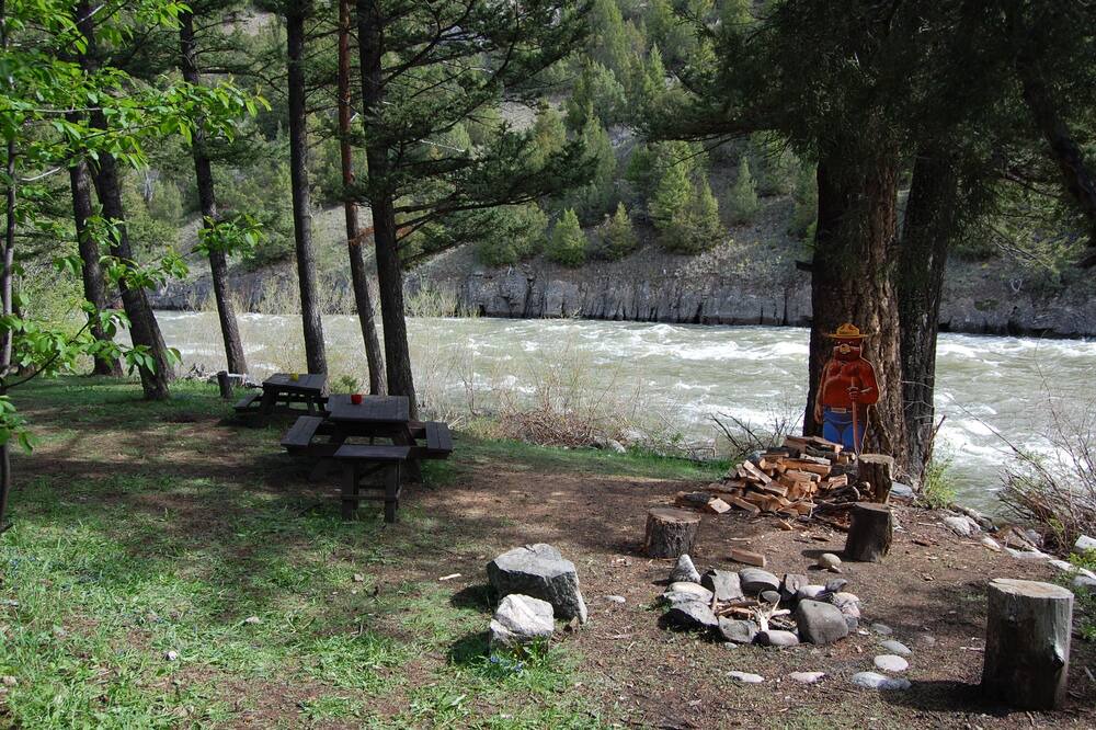 Photo of Others in Gallatin Gateway
