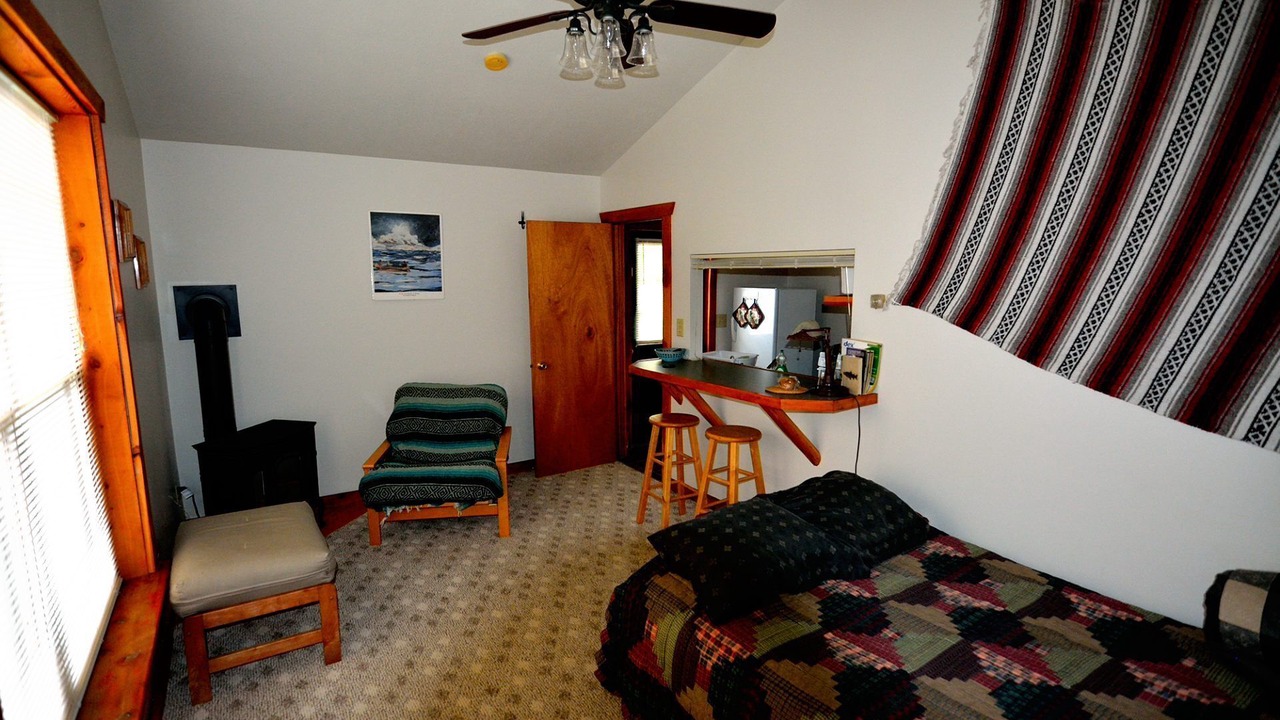 Photo of Others in Dillon