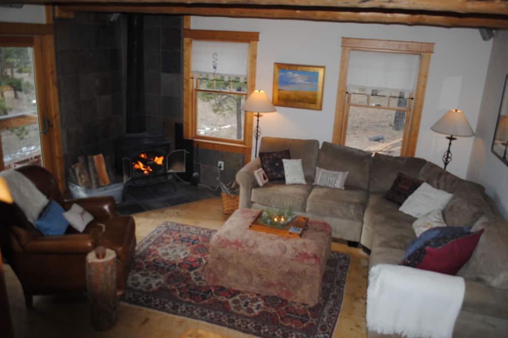Photo of Bedroom in Roundup
