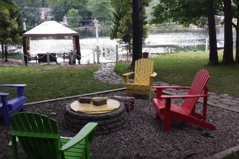 Photo of Others in Treasure Lake