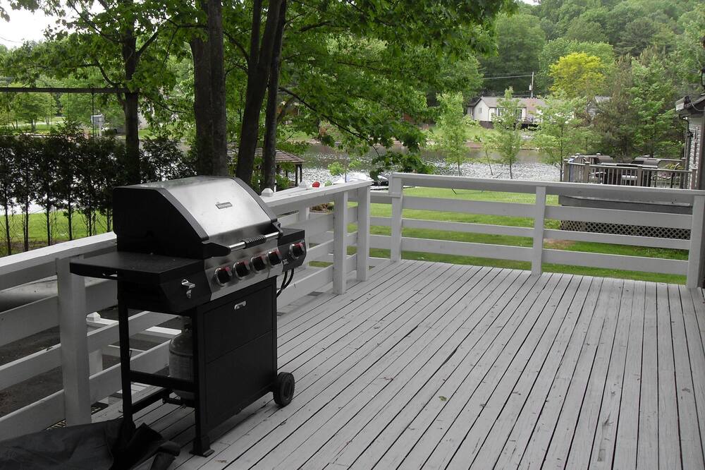 Photo of Outdoor in Treasure Lake