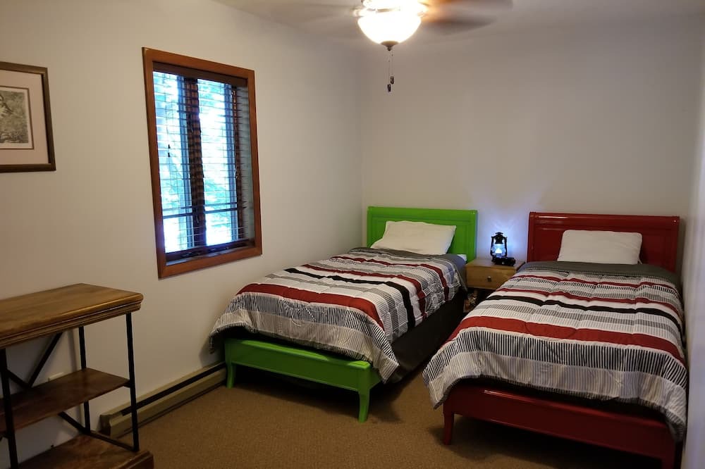 Photo of Bedroom in Treasure Lake