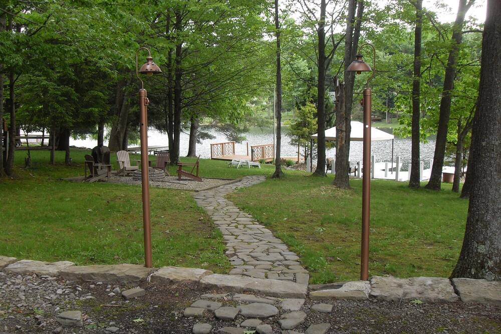 Photo of Outdoor in Treasure Lake