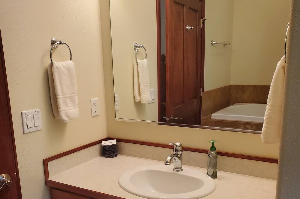Photo of Bathroom in Wardner
