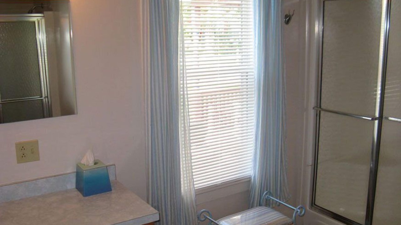Photo of Bathroom in Put-in-Bay