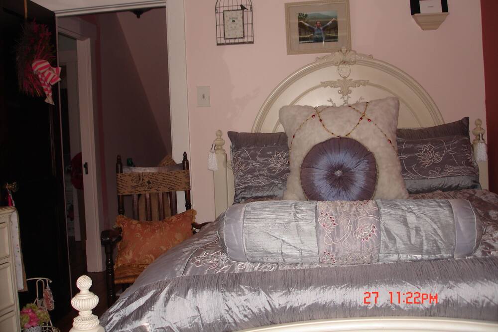 Photo of Bedroom in Johnstown