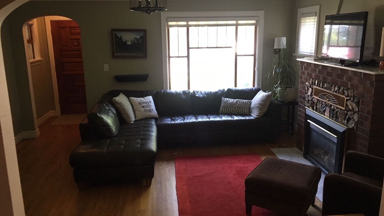 Photo of Livingroom in Franklin to the Fort