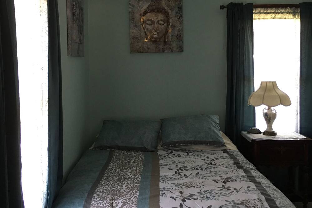 Photo of Bedroom in Hardin