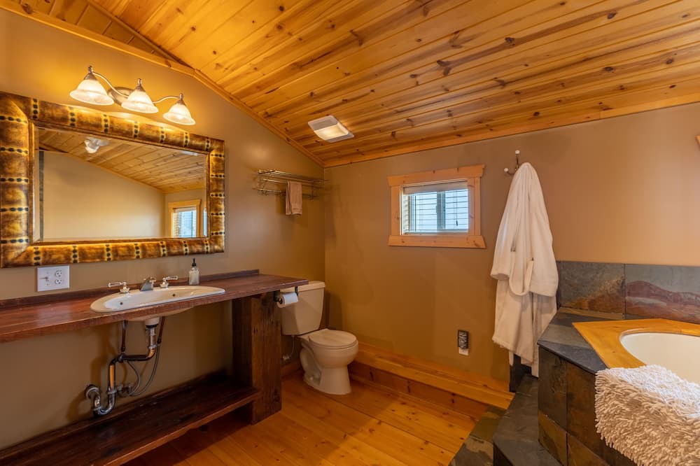 Photo of Bathroom in Cameron