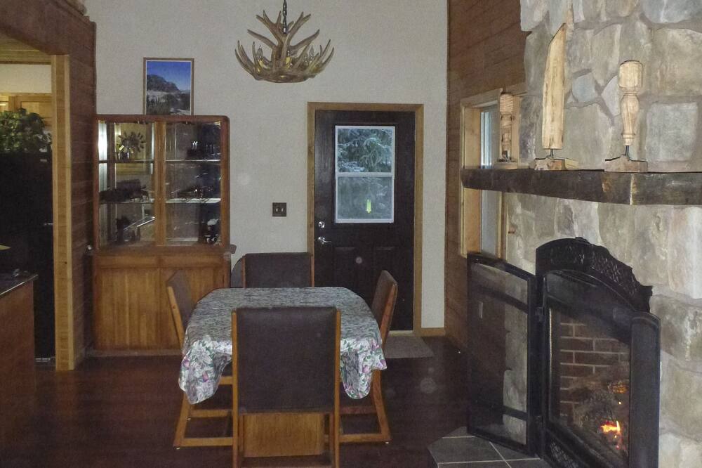 Photo of Bedroom in Libby
