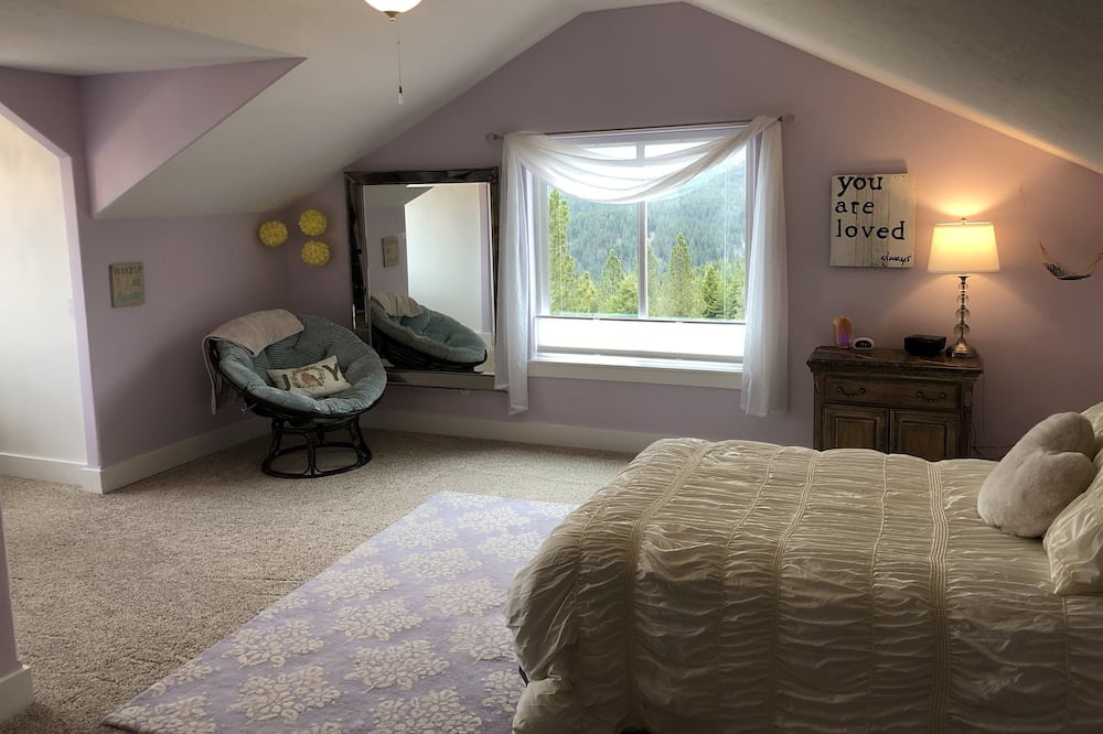 Photo of Bedroom in Missoula