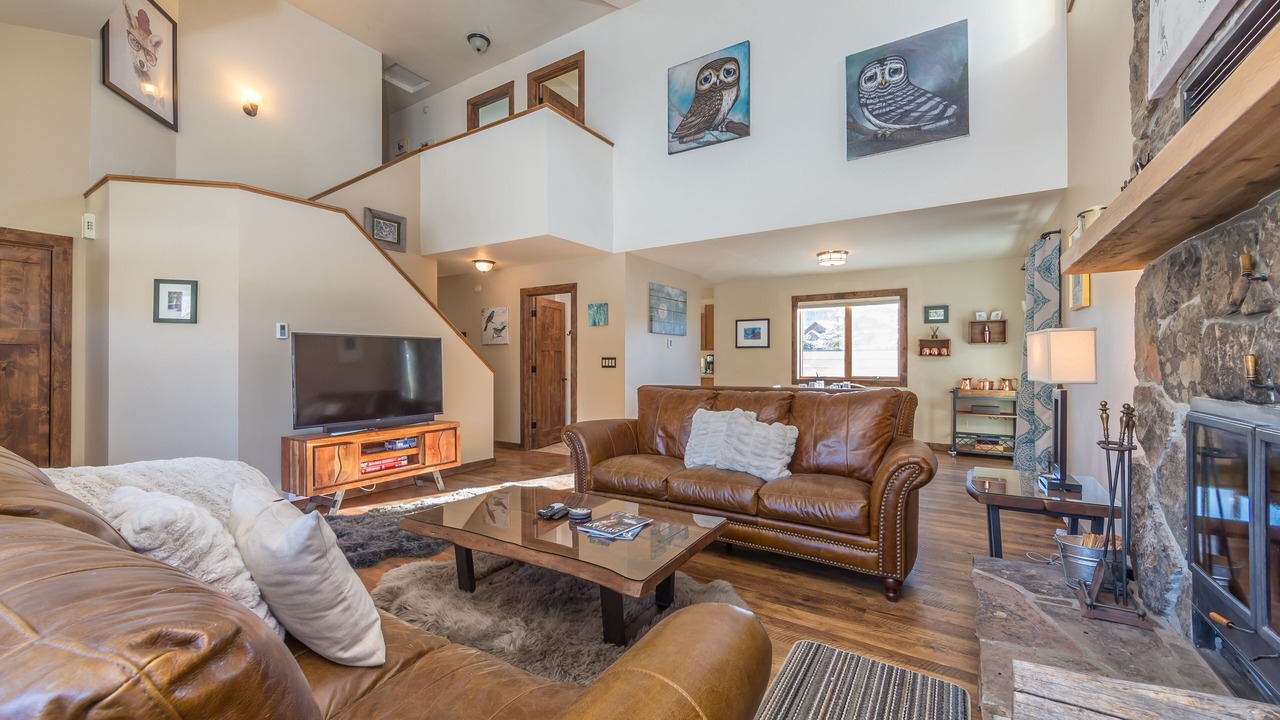 Photo of Livingroom in Big Sky