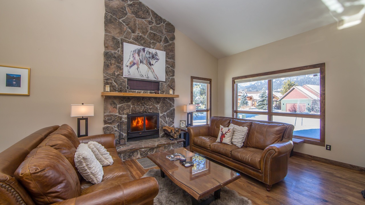 Photo of Livingroom in Big Sky