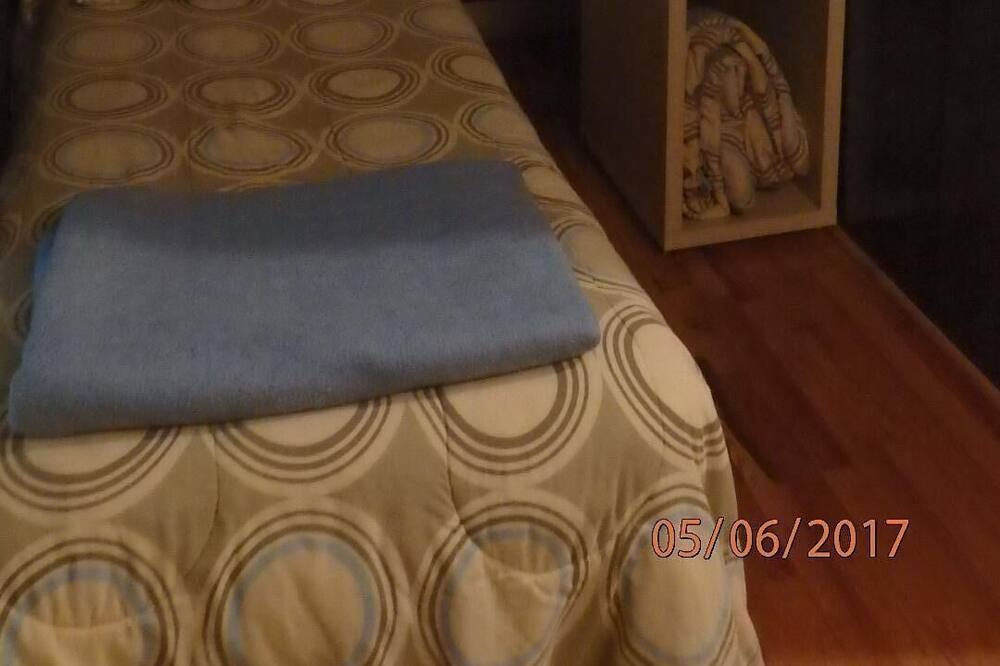 Photo of Bedroom in Treasure Lake