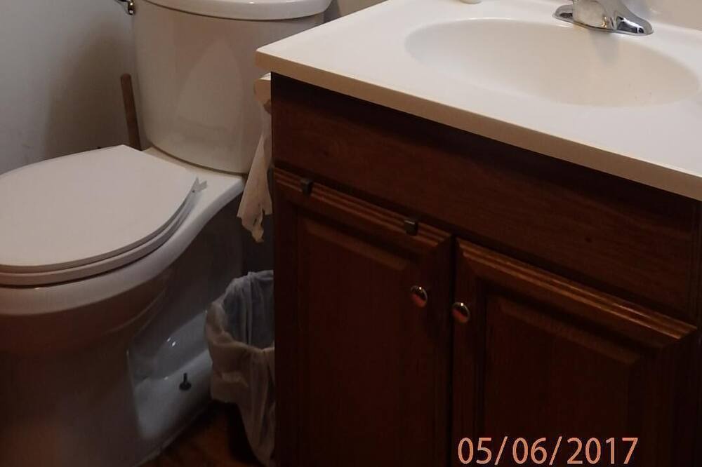 Photo of Bathroom in Treasure Lake