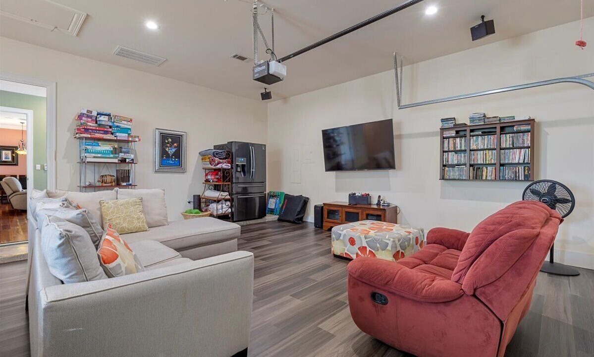Photo of Livingroom in Cedar Creek