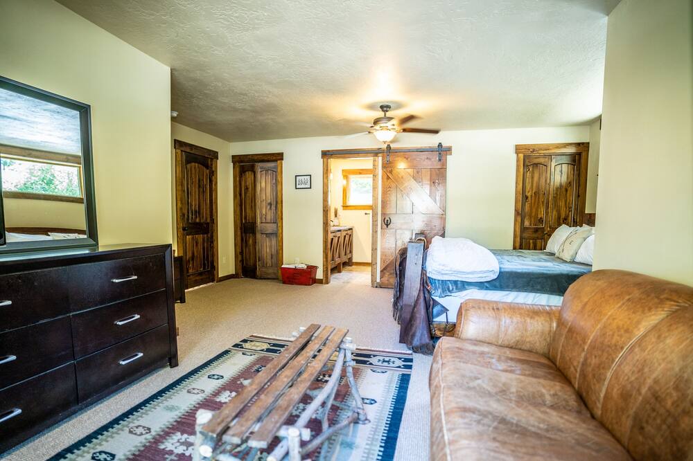 Photo of Bedroom in Riggins