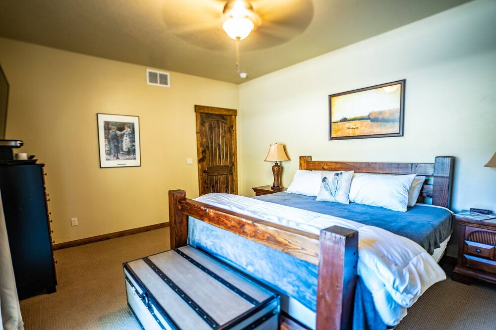 Photo of Bedroom in Riggins