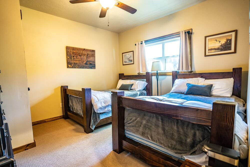 Photo of Bedroom in Riggins