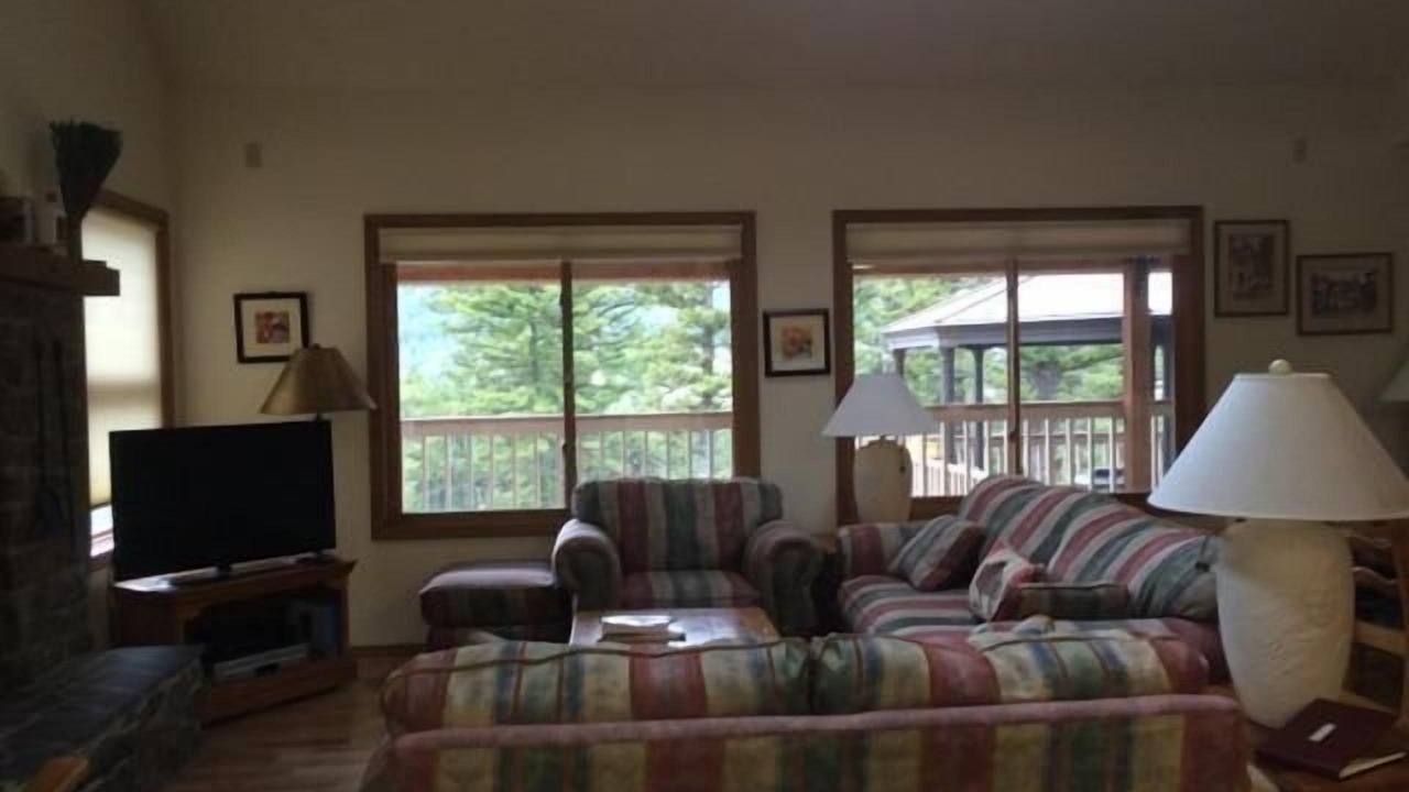 Photo of Livingroom in Bozeman