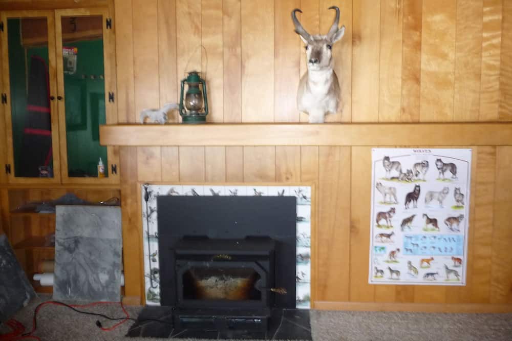 Photo of Livingroom in Powell County
