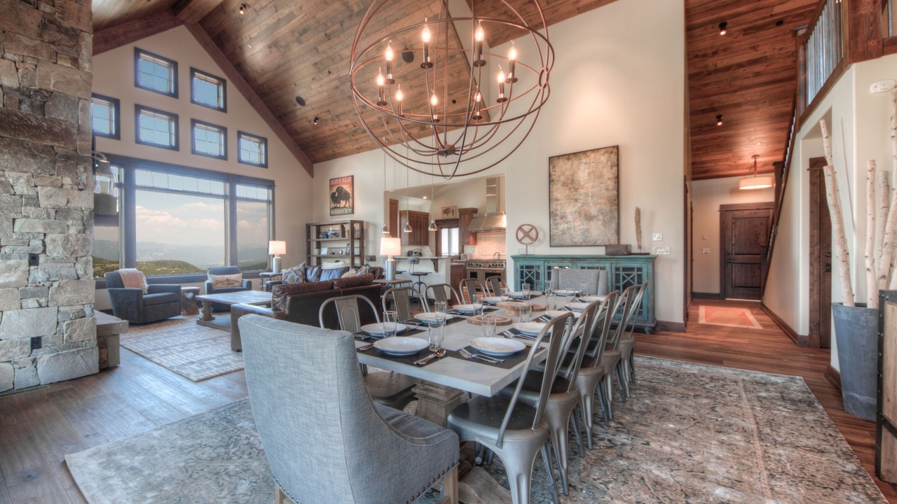 Photo of Livingroom in Big Sky